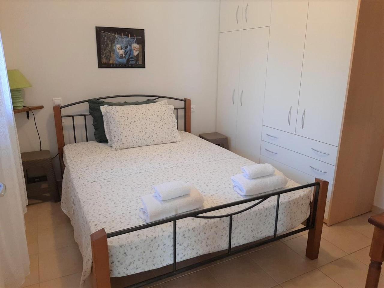 Giannos Apartments Agia Efimia Luaran gambar