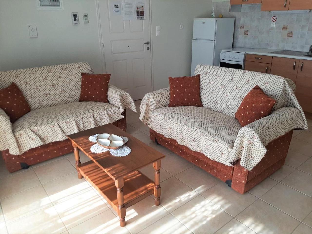 Giannos Apartments Agia Efimia Luaran gambar