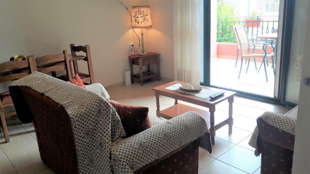 Giannos Apartments Agia Efimia Luaran gambar