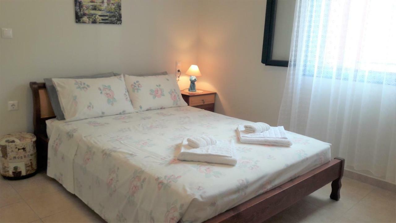 Giannos Apartments Agia Efimia Luaran gambar