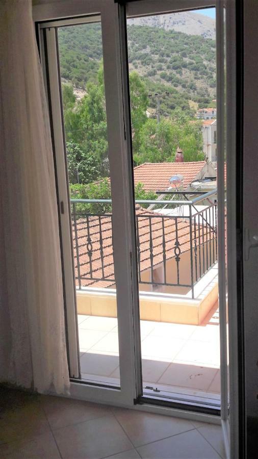 Giannos Apartments Agia Efimia Luaran gambar